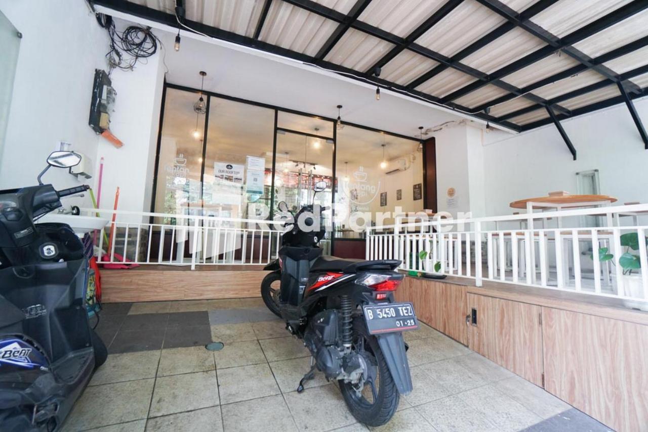 Eascot Hotel Mitra Reddoorz جاكرتا المظهر الخارجي الصورة