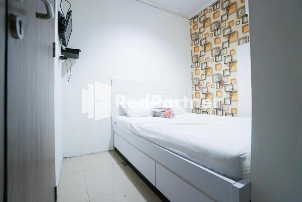 Eascot Hotel Mitra Reddoorz جاكرتا المظهر الخارجي الصورة
