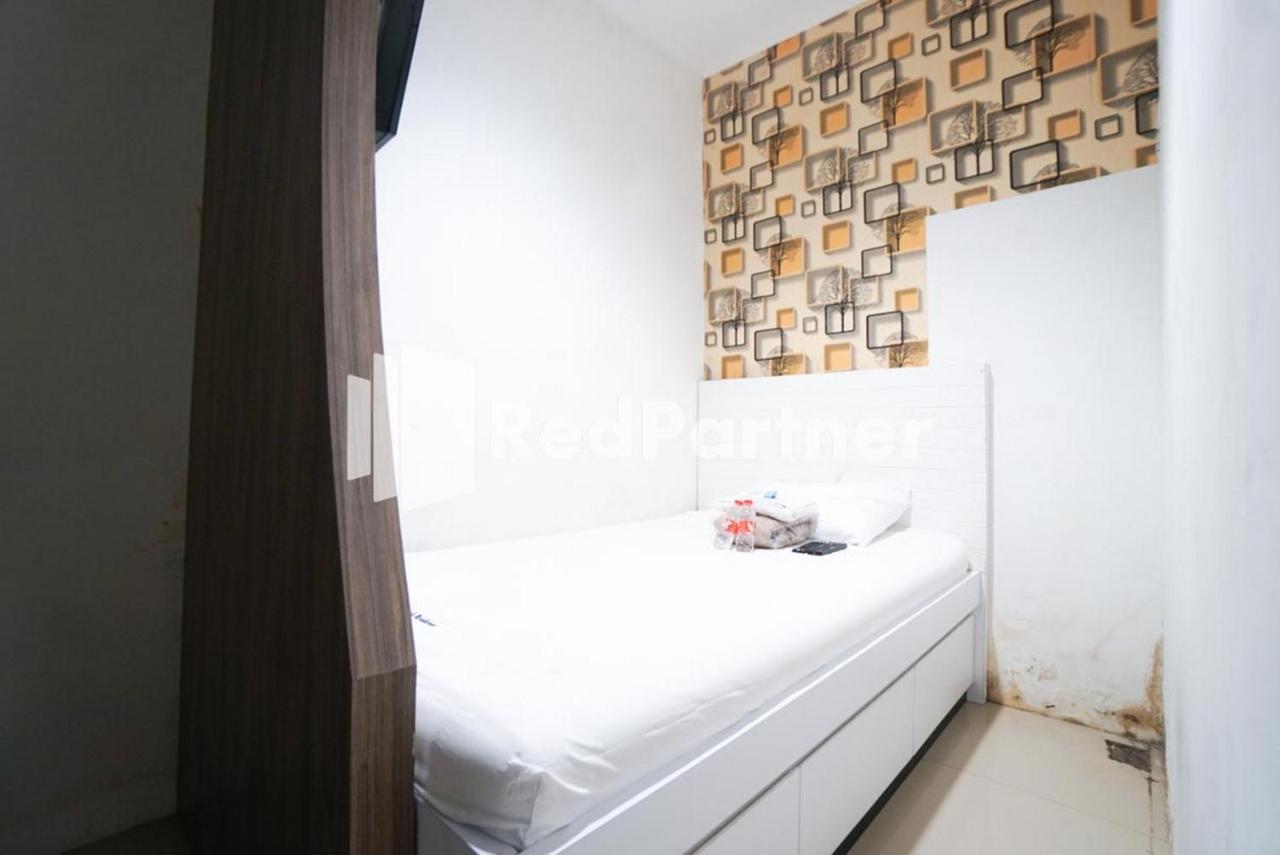 Eascot Hotel Mitra Reddoorz جاكرتا المظهر الخارجي الصورة